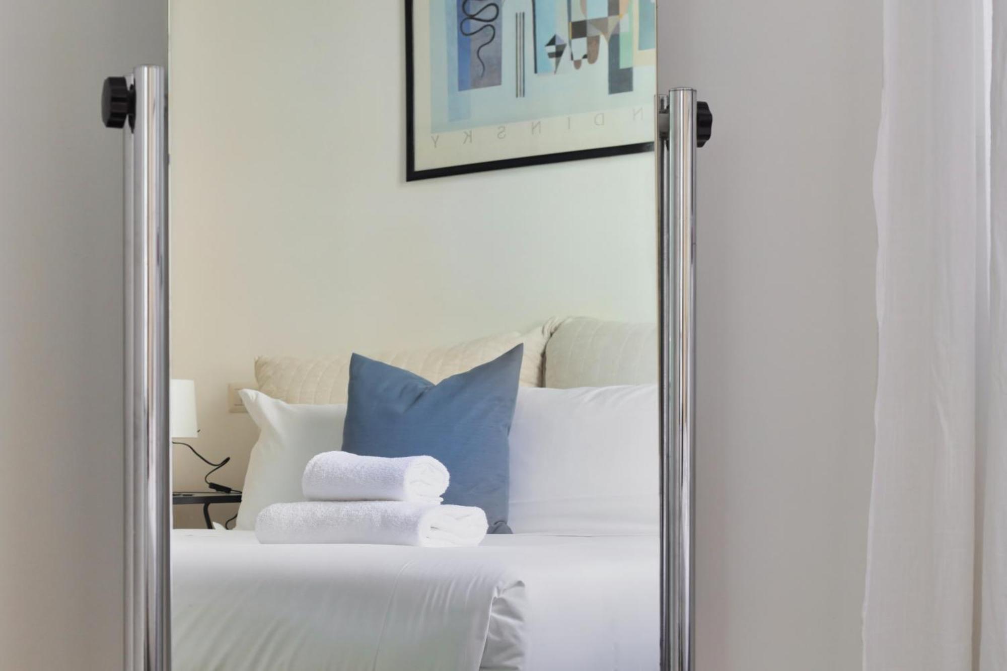 Appartement Just Urban - Bright And Functional - Corso Genova *